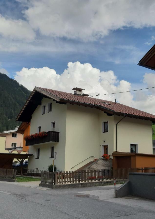 Ferienwohnung Eller 79 Vals Bagian luar foto